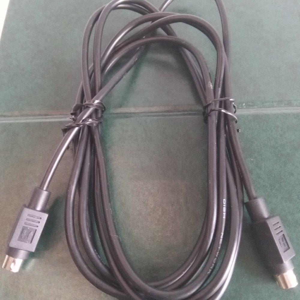10ft (3.04m) S-Video Cable 4 Pin Male to Male Connection 2way Connector
